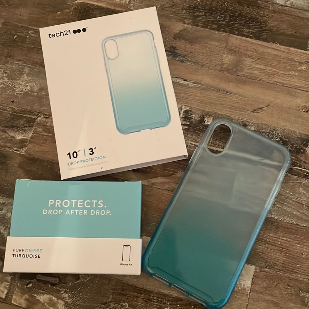 Tech21 iPhone XR Phone Case